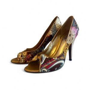 Carlos by Carlos Santana Multicolored high heels w/ unique design. Size: US 8